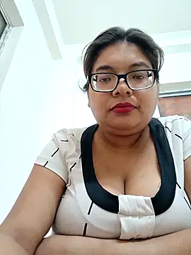 Elie couple143 online show from 12.03.25