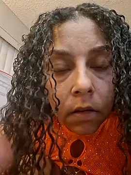 sweetnjuicyyy online show from 09.30.25