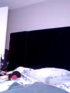 sweetnjuicyyy online show from 10.29.25