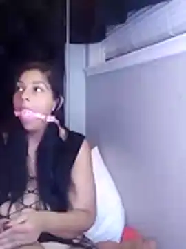 sweetnjuicyyy online show from 11.19.25