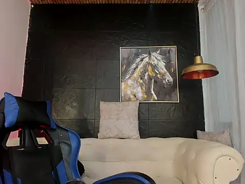 Maximo Wolff online show from 10.06.25