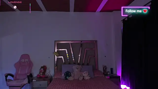 lunaarose online show from 02.21.26