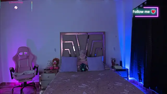 lunaarose online show from 03.18.26