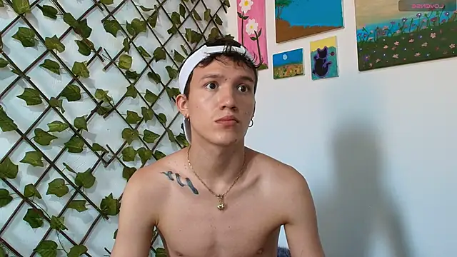Snapshot of Patrick_phoenix chatting on 09.16.25 Patrick phoenix online show from 09.16.25