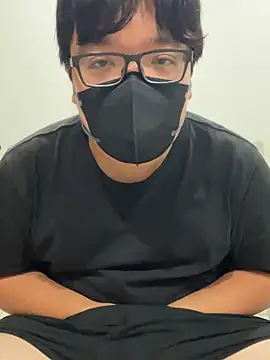 Snapshot of I_SHO0106 chatting on 10.13.25 I SHO0106 online show from 10.13.25