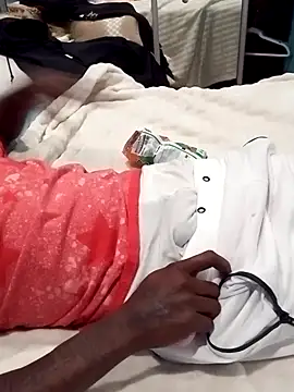 Snapshot of Drockdrippp chatting on 10.30.25 Drockdrippp online show from 10.30.25