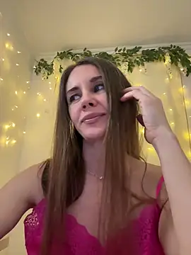 Snapshot of LucieMack chatting on 03.16.26 LucieMack online show from 03.16.26