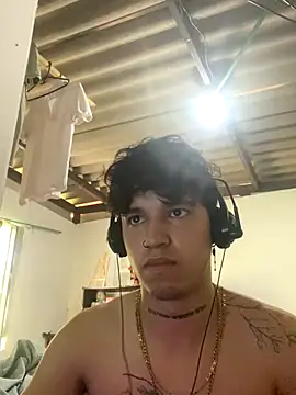 Snapshot of mavis21xxx chatting on 10.25.25 mavis21xxx online show from 10.25.25