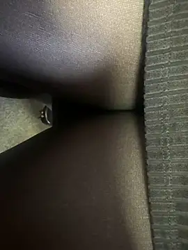 HiddenHoneyLDN online show from 10.30.25