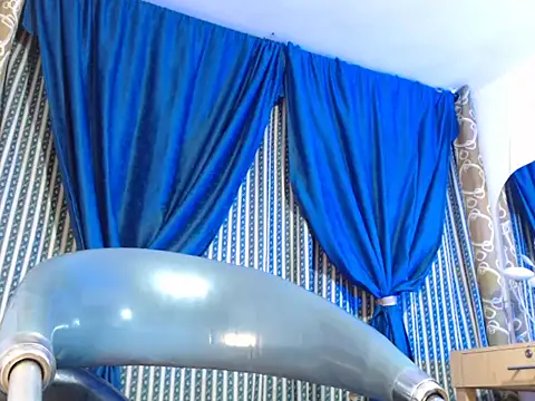 Snapshot of ElCaballeroNegro24 chatting on 11.07.25 ElCaballeroNegro24 online show from 11.07.25