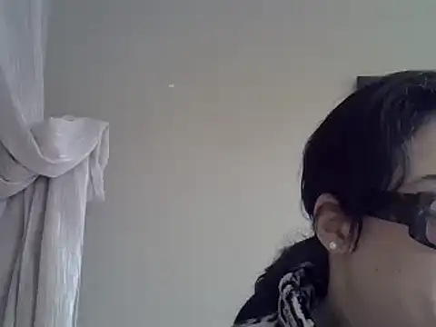 Snapshot of ITALIANASISIXX chatting on 01.01.25 ITALIANASISIXX online show from 01.01.25