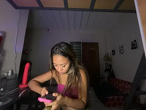 PinayLina18 online show from 06.08.26