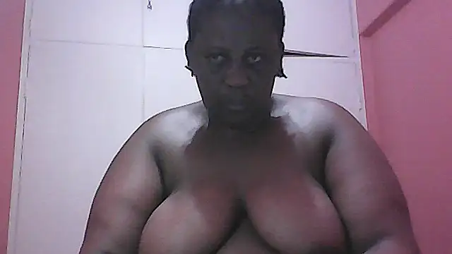 HUGEASSXXXXX online show from 10.11.25