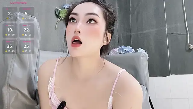 Snapshot of K1oO chatting on 10.23.25 K1oO online show from 10.23.25