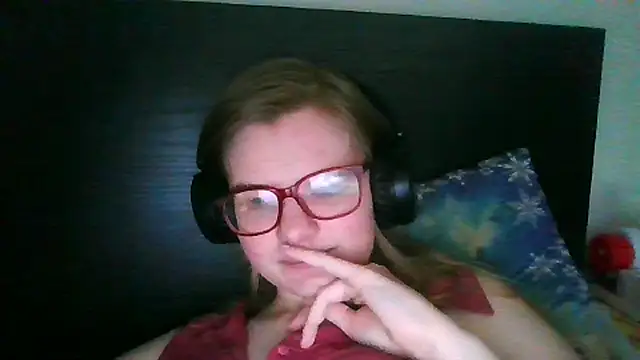 Moonolighta online show from 11.03.25