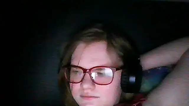 Snapshot of Moonolighta chatting on 01.17.26 Moonolighta online show from 01.17.26