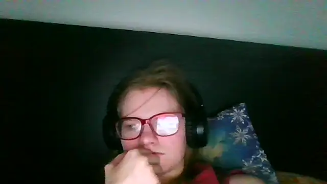 Snapshot of Moonolighta chatting on 01.18.26 Moonolighta online show from 01.18.26