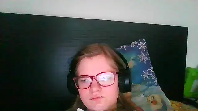 Snapshot of Moonolighta chatting on 02.01.26 Moonolighta online show from 02.01.26