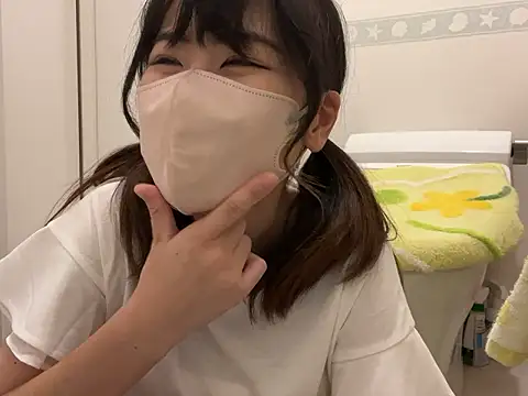 Snapshot of sora_033 chatting on 09.30.25 sora 033 online show from 09.30.25