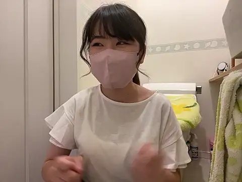 Snapshot of sora_033 chatting on 10.09.25 sora 033 online show from 10.09.25