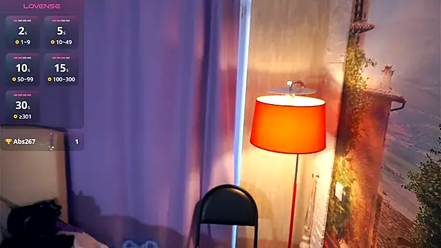 LynFlitton online show from 09.10.25