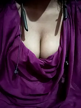 kaviyaponnu0987 online show from 02.01.26