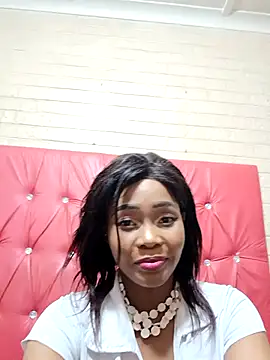 Juicy Candy-Reloaded online show from 10.28.25