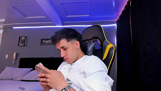 alexgiraldo   online show from 11.29.25