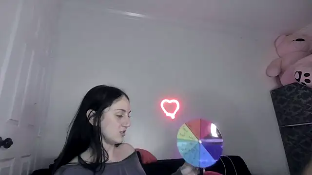 Snapshot of torithequeen chatting on 01.19.26 torithequeen online show from 01.19.26