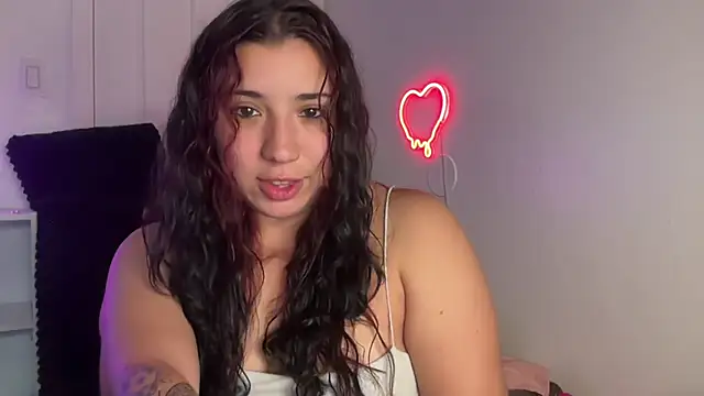 nina lovez online show from 10.24.25