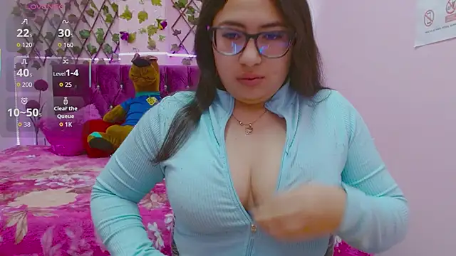 Snapshot of Estrella__sex chatting on 09.19.25 Estrella sex online show from 09.19.25