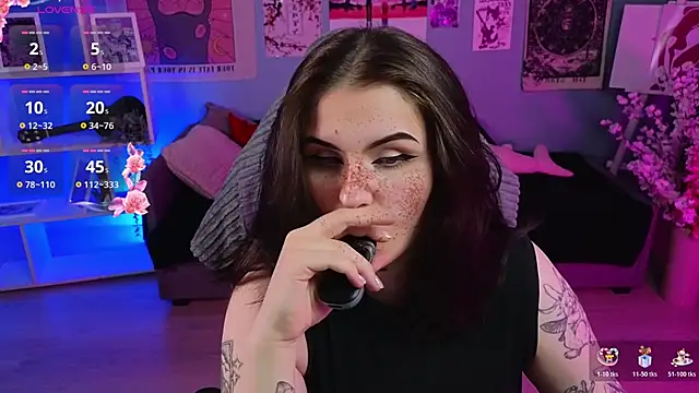 Snapshot of Dark_Shine chatting on 04.08.26 Dark Shine online show from 04.08.26