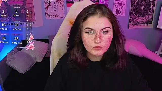 Snapshot of Dark_Shine chatting on 04.10.26 Dark Shine online show from 04.10.26