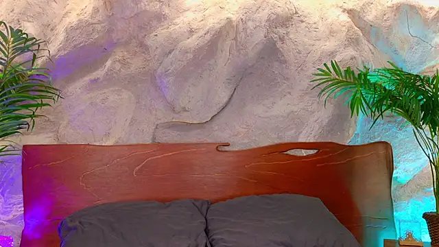 alisonn moon online show from 04.08.26