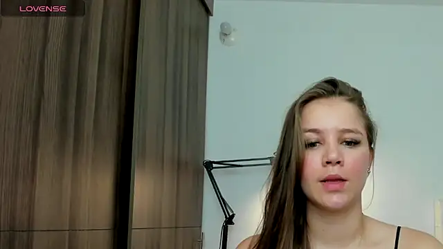 Mia Spencer1  online show from 11.11.25