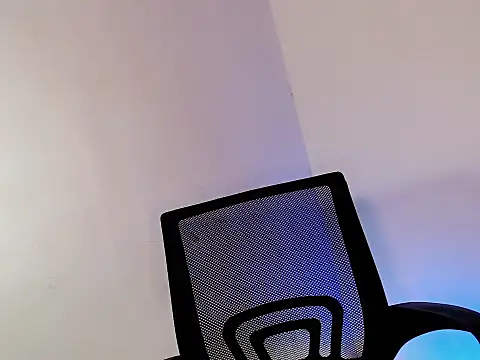 Snapshot of your_hottest_kim chatting on 03.13.26 your hottest kim online show from 03.13.26