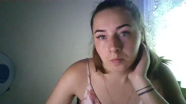 Snapshot of Kitten36 chatting on 09.10.25 Kitten36 online show from 09.10.25