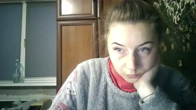 Snapshot of Kitten36 chatting on 09.30.25 Kitten36 online show from 09.30.25