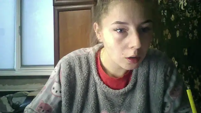 Snapshot of Kitten36 chatting on 10.01.25 Kitten36 online show from 10.01.25