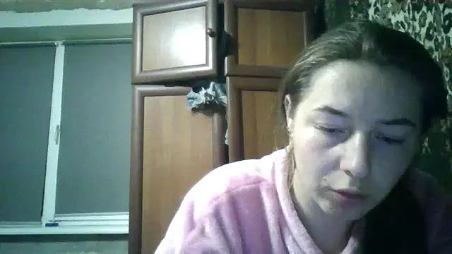 Snapshot of Kitten36 chatting on 10.08.25 Kitten36 online show from 10.08.25