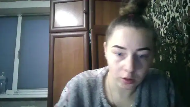 Snapshot of Kitten36 chatting on 10.18.25 Kitten36 online show from 10.18.25
