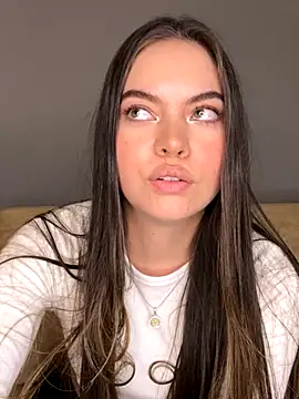 Katarina Rostova online show from 10.18.25