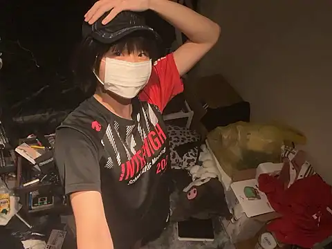 Snapshot of kabikabi_makaron chatting on 09.10.25 kabikabi makaron online show from 09.10.25