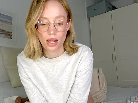 MissFrenchy online show from 03.01.26