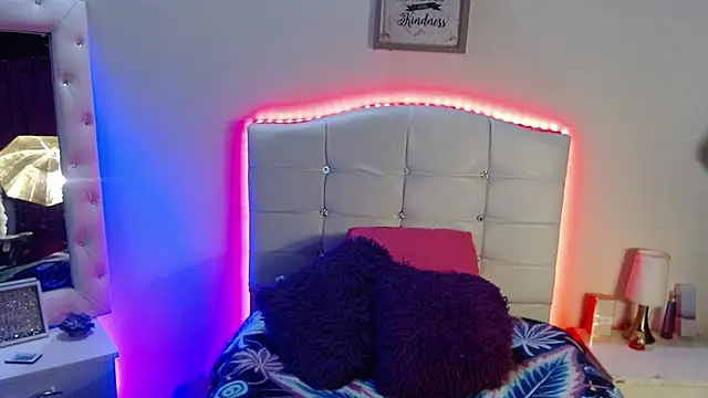 elapetitie online show from 10.17.25