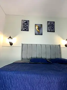 Snapshot of Samara_Hadi_ chatting on 10.31.25 Samara Hadi online show from 10.31.25