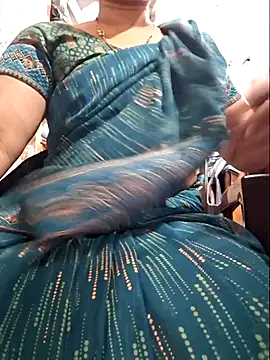 Snapshot of indianhotwife639 chatting on 04.25.26 indianhotwife639 online show from 04.25.26