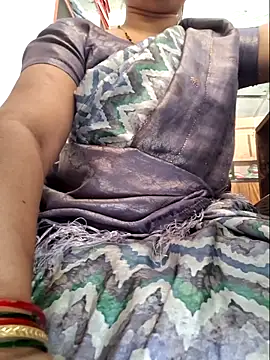 Snapshot of indianhotwife639 chatting on 05.21.26 indianhotwife639 online show from 05.21.26