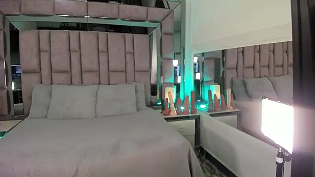 MaddyGray  online show from 05.23.26