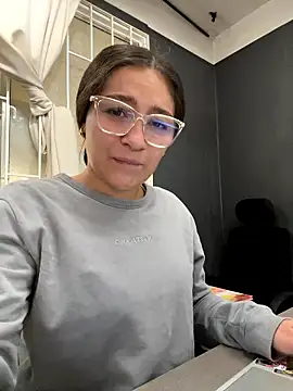 Alyha Cortes online show from 01.17.26